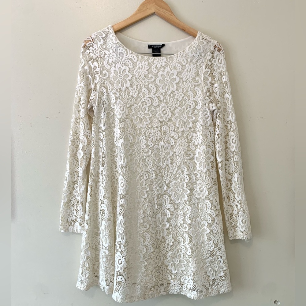 Joe & Elle Mini white laced long sleeve dress